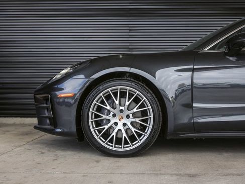 New 2026 Porsche Panamera RWD image 13