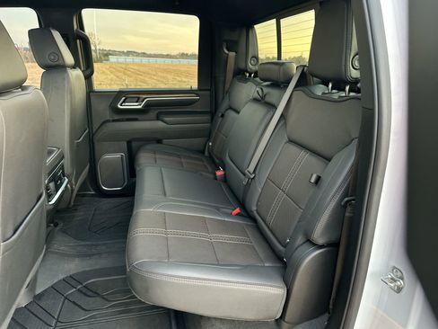 Used 2025 Chevrolet Silverado 2500 High Country w/ High Country Premium Package image 21