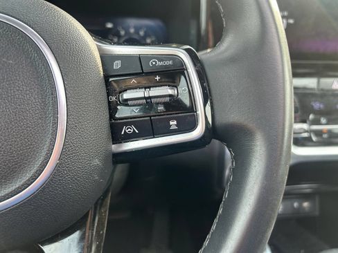 Certified 2023 Kia Sorento SX AWD/4WD image 18