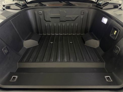 Used 2025 GMC Hummer EV 2X AWD/4WD image 35