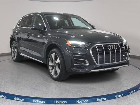 Certified 2023 Audi Q5 2.0T Premium w/ Convenience Package image 3