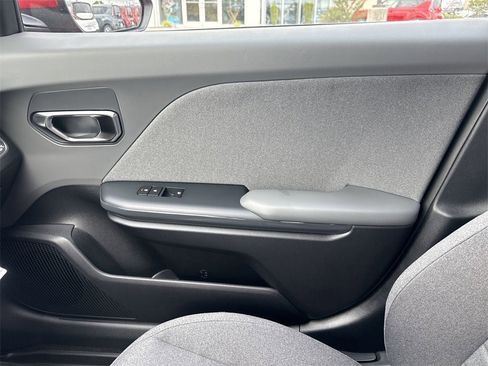 New 2025 Kia K4 EX image 22