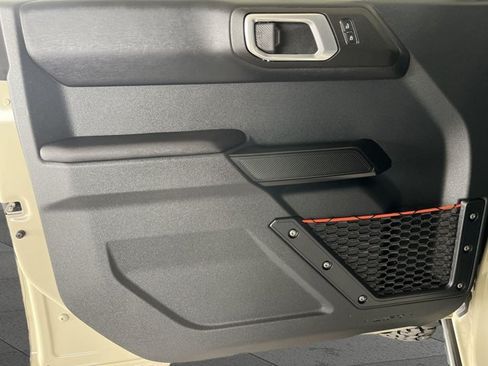 Used 2025 Ford Bronco Raptor AWD/4WD image 8