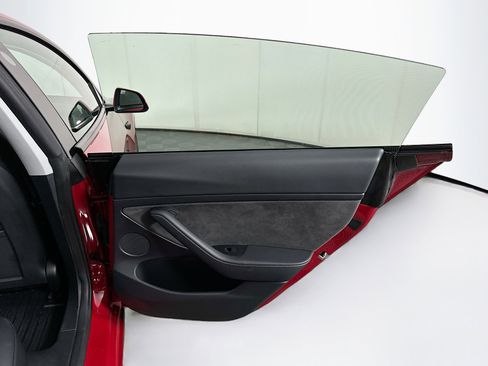 Used 2023 Tesla Model 3 Standard Range image 28