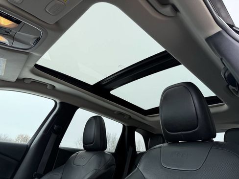 Used 2015 Jeep Cherokee Limited w/ Luxury Group image 15