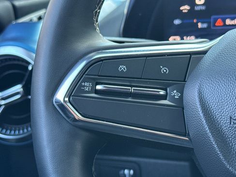 Used 2025 Chevrolet Equinox EV LT w/ Convenience Package image 34