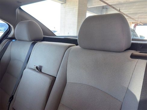 Used 2016 Chevrolet Cruze LT w/ Technology Package image 28