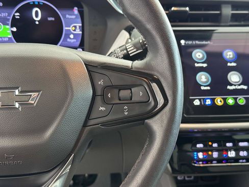 Used 2023 Chevrolet Bolt EUV Premier FWD image 22