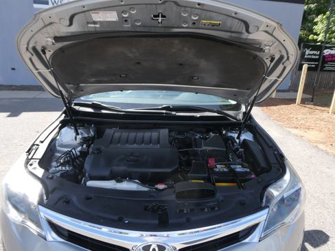 Used 2015 Toyota Avalon XLE Premium FWD image 37