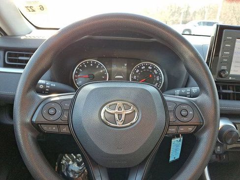 Certified 2022 Toyota RAV4 LE image 18