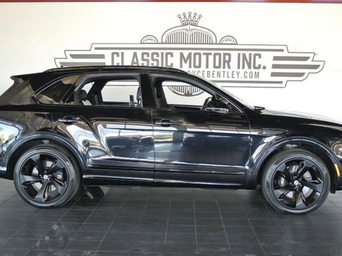 Used 2023 Bentley Bentayga AWD/4WD image 4