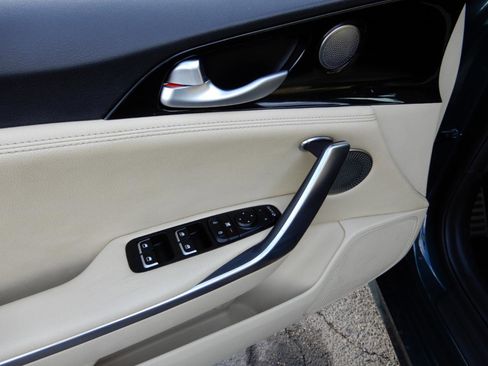 Used 2022 Kia Stinger GT-Line w/ Sun & Sound Package image 22