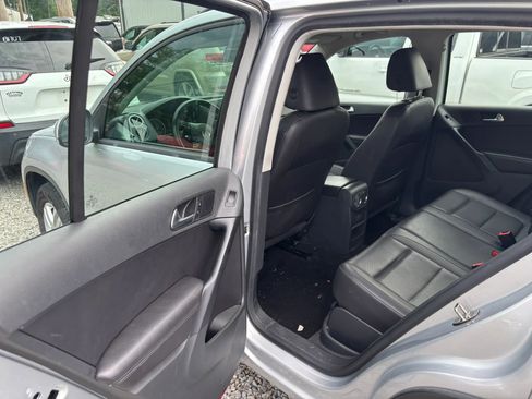 Used 2017 Volkswagen Tiguan S FWD image 15