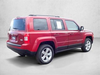 Used 2014 Jeep Patriot Latitude AWD/4WD video 4