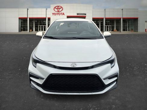 Certified 2025 Toyota Corolla SE FWD image 2