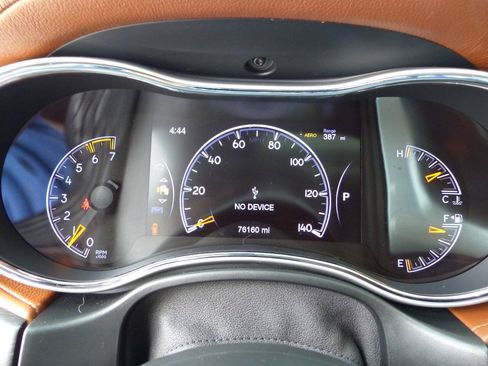 Used 2019 Jeep Grand Cherokee Summit w/ Platinum Series Group AWD/4WD image 32