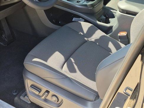New 2026 Toyota C-HR AWD/4WD image 4