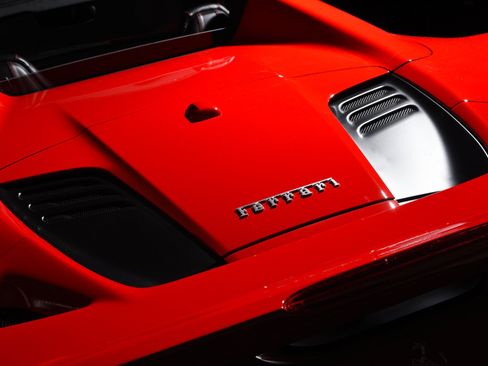 Used 2022 Ferrari F8 Tributo RWD image 14
