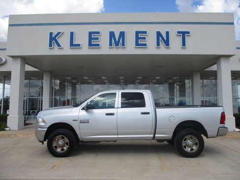 Used 2018 RAM 2500 Tradesman w/ Chrome Appearance Group image 1