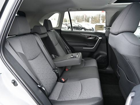 New 2025 Toyota RAV4 XLE image 17