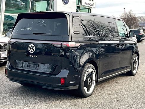 New 2025 Volkswagen ID. Buzz Pro S RWD image 7