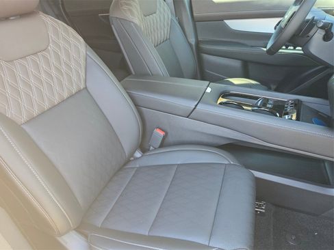 New 2026 Nissan Murano Platinum image 11