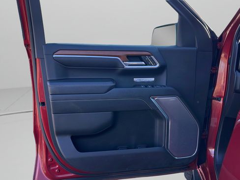 Used 2022 GMC Sierra 1500 Denali w/ Denali Reserve Package image 20