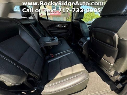 Used 2024 GMC Terrain SLT AWD/4WD image 14