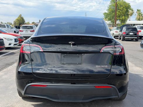 Used 2022 Tesla Model Y Performance AWD/4WD image 8