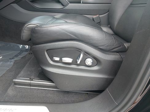Used 2020 Porsche Cayenne AWD/4WD image 28