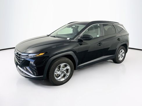 Used 2024 Hyundai Tucson SEL AWD/4WD image 3