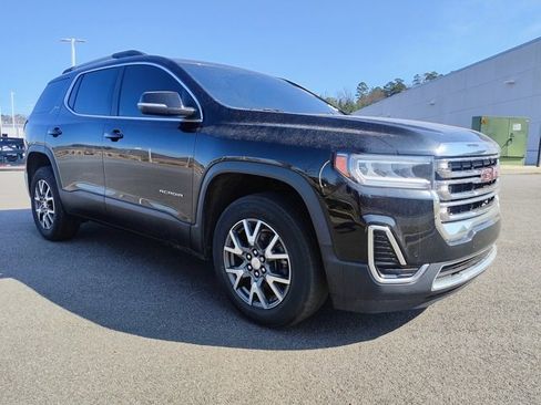 Used 2021 GMC Acadia SLE w/ Driver Convenience Package image 3