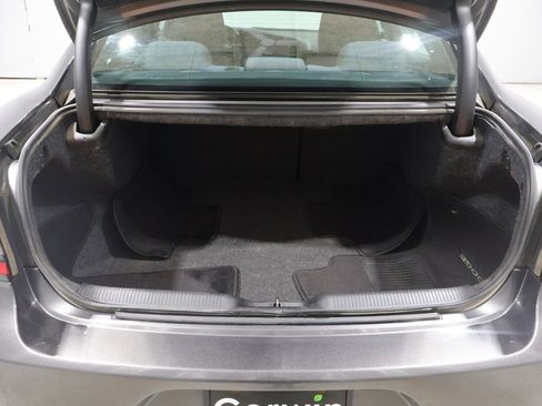 Used 2016 Dodge Charger SXT AWD/4WD image 4