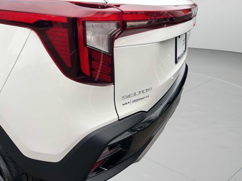New 2026 Kia Seltos S image 10