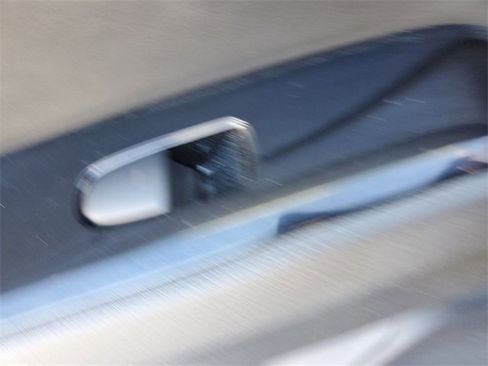 Used 2023 Nissan Altima 2.5 SR image 14