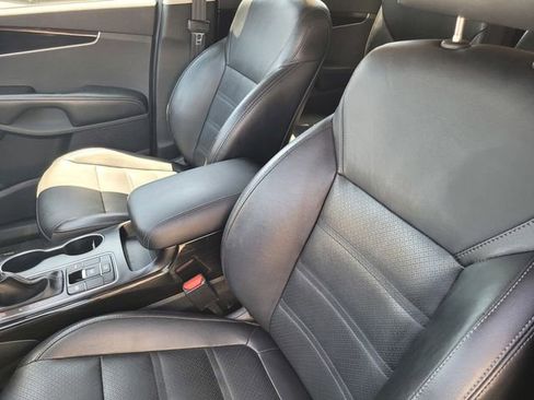 Used 2019 Kia Sorento EX w/ EX Touring Package FWD image 11