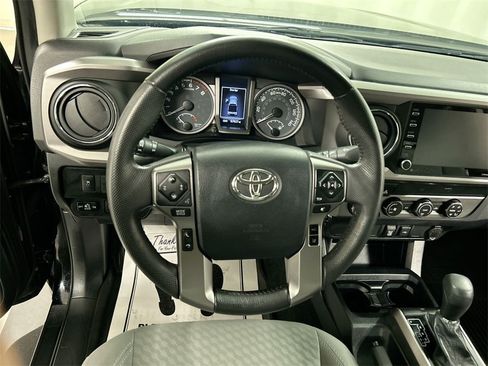Used 2020 Toyota Tacoma SR5 image 4
