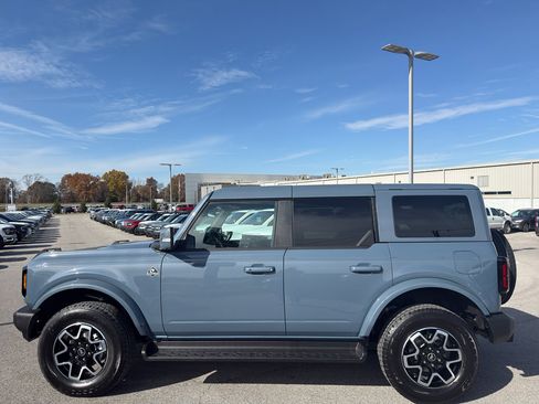 New 2025 Ford Bronco Outer Banks image 8