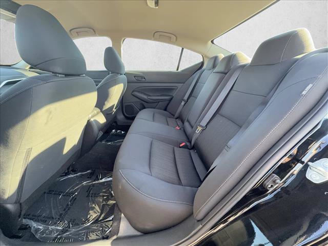 Used 2025 Nissan Altima 2.5 SV FWD image 21