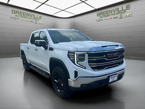 Used 2025 GMC Sierra 1500 SLT AWD/4WD image 3