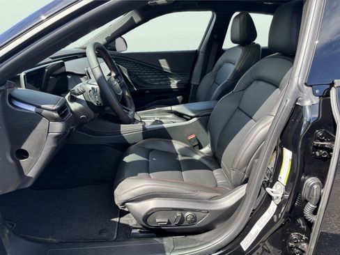 New 2026 Dodge Charger R/T AWD/4WD image 9