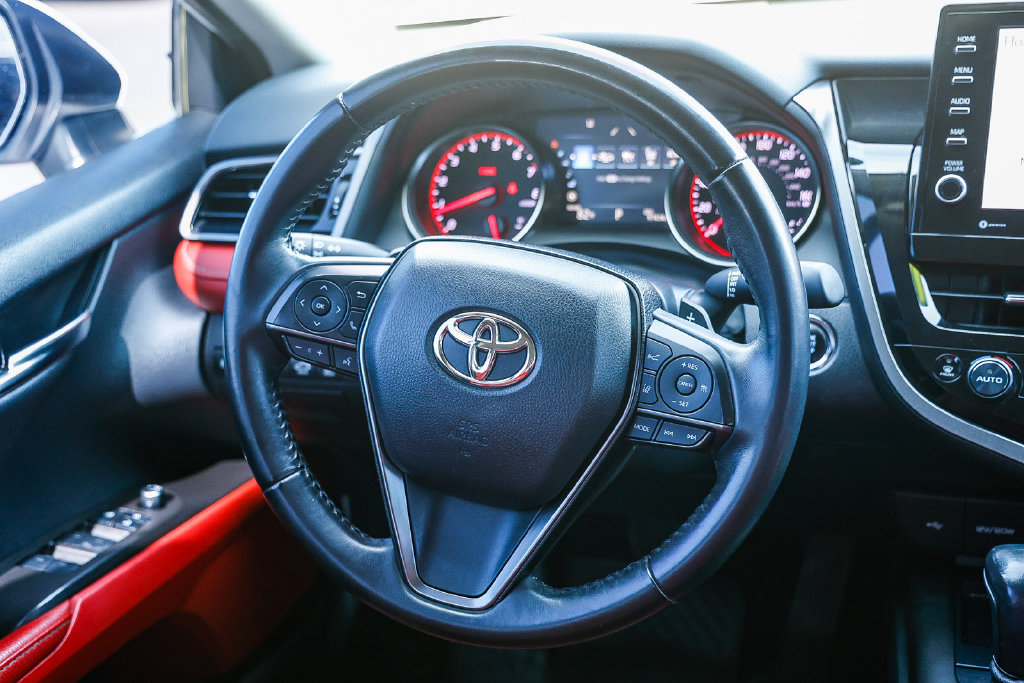 Used 2022 Toyota Camry XSE FWD image 22