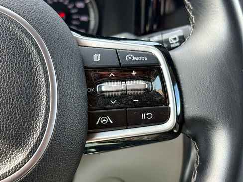Certified 2021 Kia Sorento S image 24