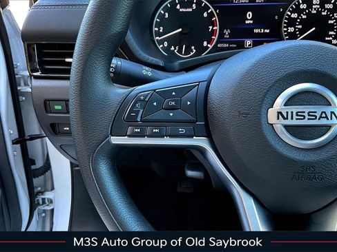 Certified 2023 Nissan Sentra SV image 11