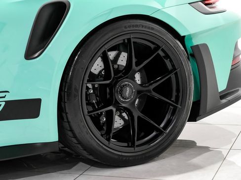 Used 2024 Porsche 911 GT3 RS w/ Weissach Package RWD image 58