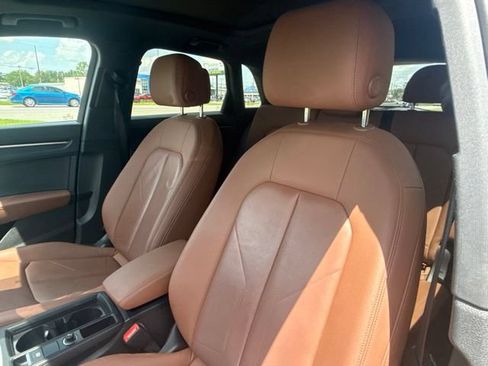 Used 2020 Audi Q3 2.0T Premium AWD/4WD image 14