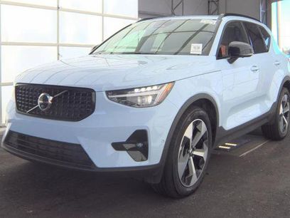 Used 2026 Volvo XC40 B5 Plus