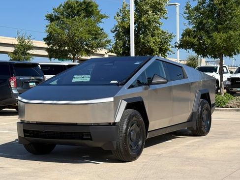 Used 2026 Tesla Cybertruck AWD Crew Cab image 7
