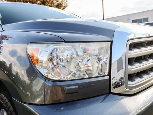 Used 2016 Toyota Sequoia Platinum image 18