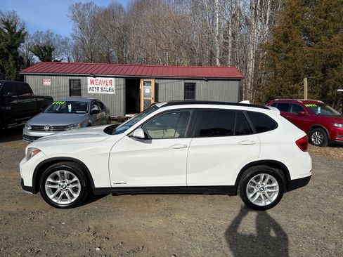 Used 2015 BMW X1 sDrive28i image 1